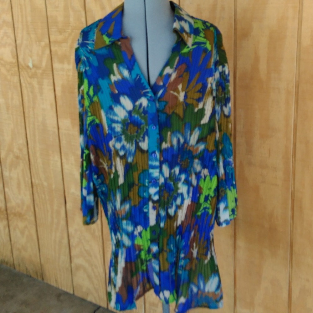 Multi-Colored Long Accordion Blouse 16W
